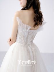 -予白婚纱礼服馆