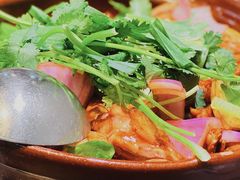 鸡煲-胡须佬鸡煲四季火锅(海雅缤纷城店)