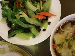 -小锅饭豆腐馆(太原街店)
