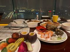 -荣誉国际酒店-云顶旋转餐厅