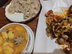 -东来菜馆•手抓海鲜家常菜•海鲜锅贴(鸽子窝店)