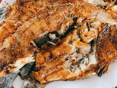 烤虹鳟鱼-北京龙庆四季香农家饭庄·灶台鱼·碳烤虹鳟鱼(龙庆峡店)