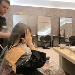 -TONI&GUY