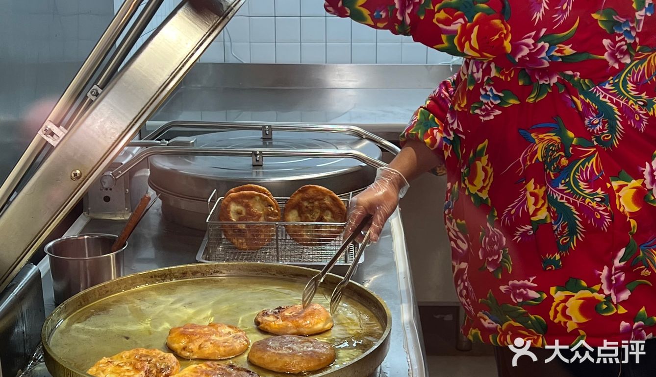 没想到他们家的鲜肉饼这么好吃！！！！