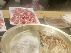 -顶顶汤火牛排火锅·经典铜锅涮肉