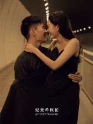 -纪梵希旅拍婚纱摄影(大连总店)