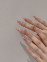 -HUII NAIL绘京美甲美睫会馆