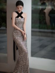 -艾米丽婚纱礼服