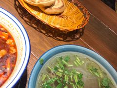 羊肉泡馍-吴满满油泼面(北方风味园店)