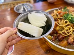 洋葱头-卫小旦老味大盘鸡总店