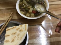 -老字号贾家肉丸糊辣汤(光明巷店)