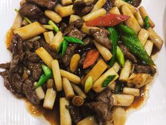 藕带炒牛柳-艳阳度假酒店·餐厅