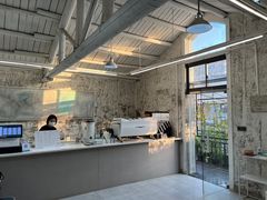 -边渡咖啡烘焙店(昙华林店)