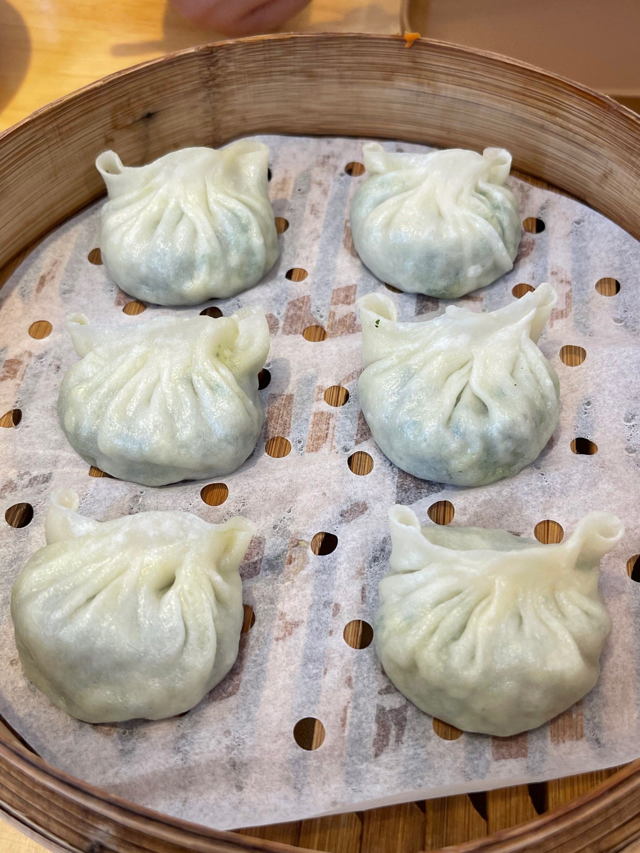 好久没吃小六汤包