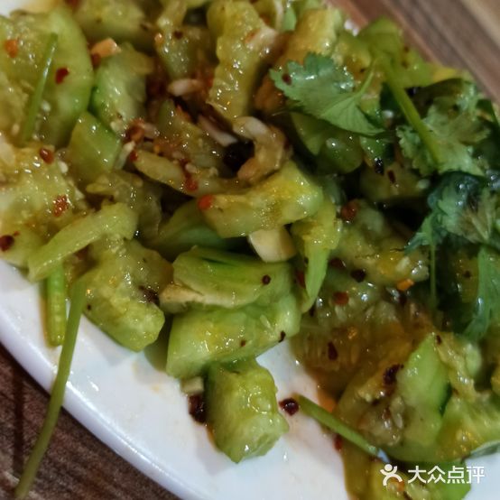 蒙伦香炭火烤羊腿