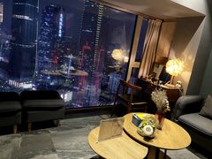 -得闲·高空SPA(东盟店)