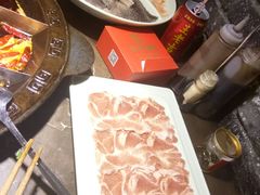 -红九格老火锅(三峡广场店)