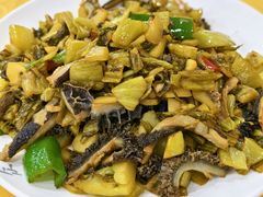 酸菜炒肚片-众源美食(光复阁店)