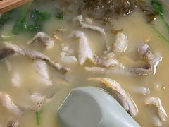 招牌黄鱼面-明呈黄鱼面馆(斜土路店)