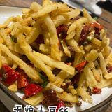 球场路餐厅的口味还不错！米饭标价2元收3元？