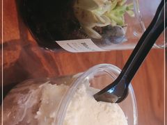 -Fridi Patisserie Cafe