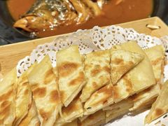 -阿三鱼头泡饼·家常菜