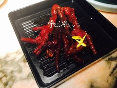 吮指鸡爪-桂满陇·蟹黄小笼汤包(中山公园店)
