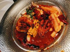 -辣尚瘾·烤鱼·新川菜(交大直营店)