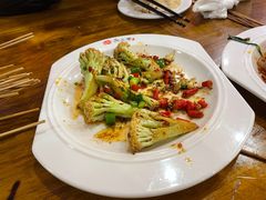 -范二妹独特烧烤夜宵城(宜宾总店)