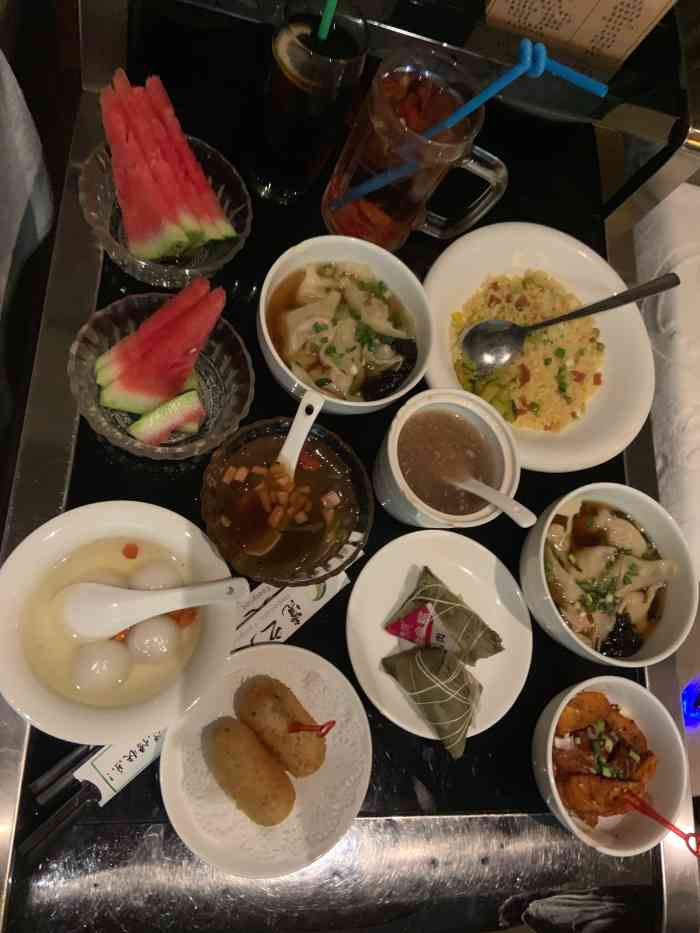 觉之足影院式足疗会馆(欣阳总店)-"经常喜欢和朋友来这家洗脚,小吃