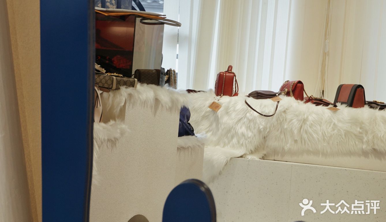 杭州探店 | 胡同里的现代感咖啡&古着店