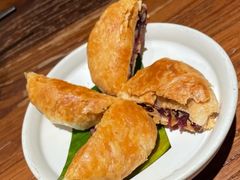 玫瑰鲜花饼-云海肴·汽锅鸡·云南代表菜(美罗城店)