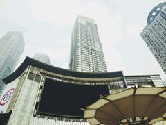 -日月光中心广场