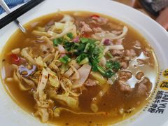 顺化牛肉汤檬粉-探越越南牛肉粉(江南西分店)