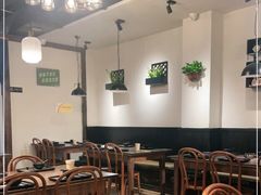 大堂-乔街深夜食堂·台州菜·高压锅生蚝(杭州总店)