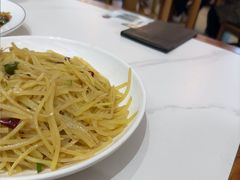 -鲁南仔·滕州炒鸡(经三路店)