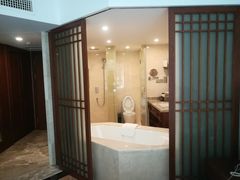 -天明山温泉大酒店
