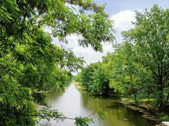 -梁鸿国家湿地公园