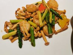 -尚一汤·粤菜海鲜(环球港店)