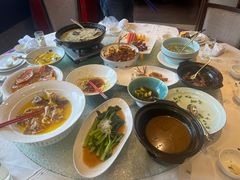 -通安客栈中餐厅·何家小馆