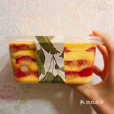 【馅中馅蛋黄酥】一盒四个，一个70克