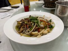 -口衣记鸡饭店