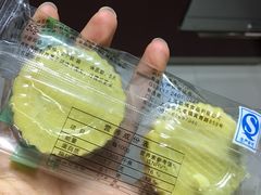 -来伊份(我格广场武宁路店)