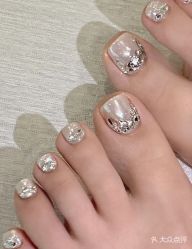 -屿晴·科技美肤SPA美甲美睫