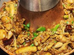 -老佛爷铜炉蛙锅(东门老街店)