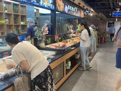 自助取餐区-汉金城海鲜烤肉自助百汇(威海威高广场店)