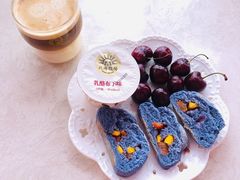 蝶豆花软欧-前进麦味·天然烘焙(凯德1818店)
