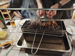 -喜悦小串丹东小黄牛海鲜烧烤大排档(民主广场店)