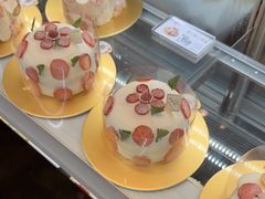 -花花卷卷·鲜食蛋糕(静安久光百货店)