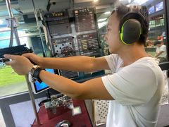 -都市枪神实弹射击俱乐部
